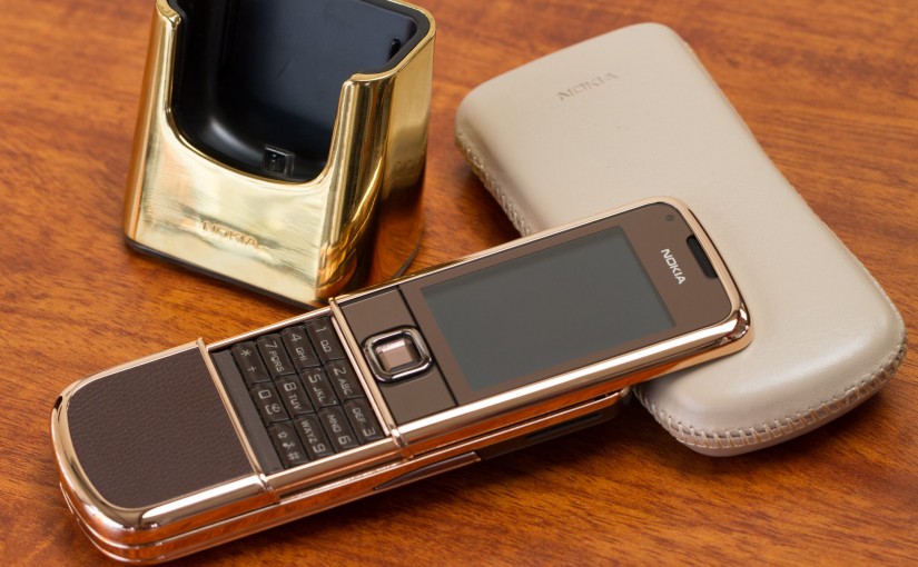 Mạ vàng hồng nokia 8800